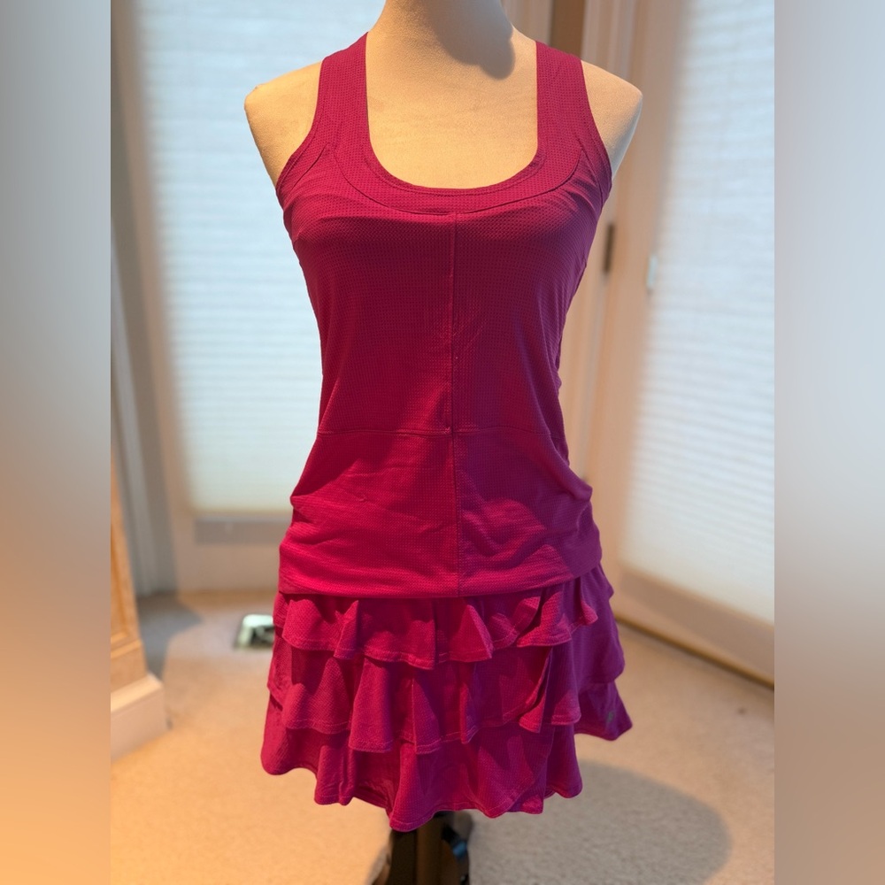 Lija fuscia Ruffle skirt and top M